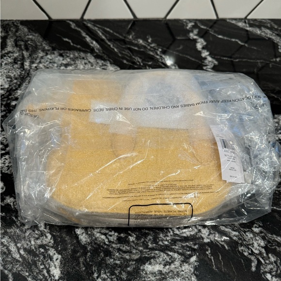 Coach Duck Bag With Quilting - Picture 8 of 9